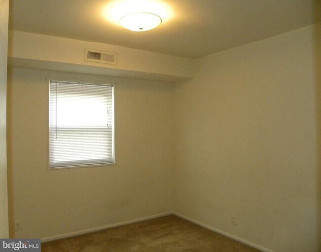 Foto del edificio - 120-8 Washington St NE