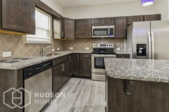 Foto del edificio - NOW AVAILABLE! - 148 Telavera Dr, White Ho...