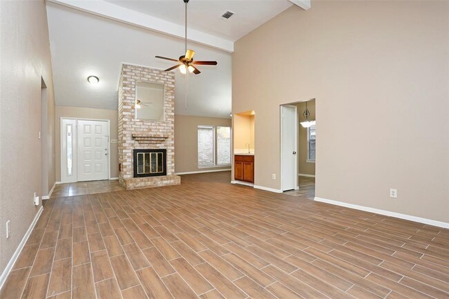 Building Photo - 21623 Park York Dr