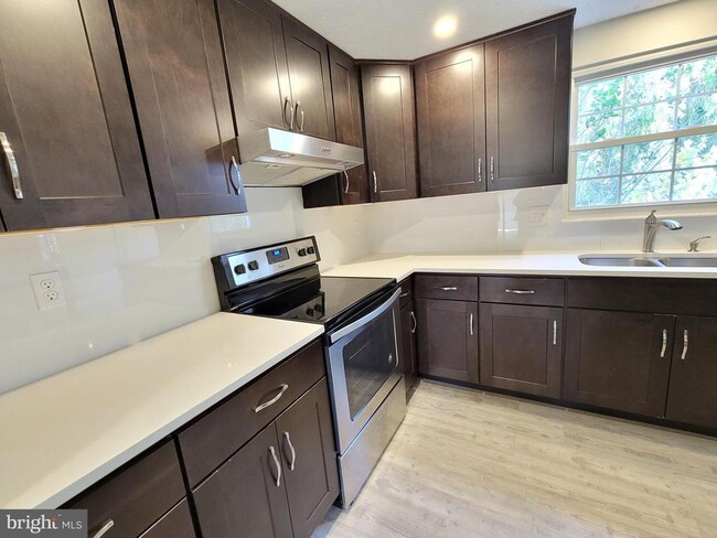 Building Photo - 6712 Grainary Ct