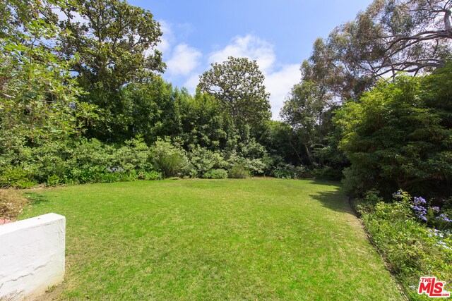 Foto del edificio - 401 N Tigertail Rd