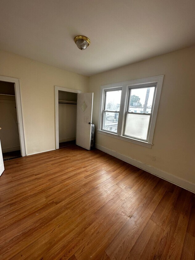 41 4th St, Valley Stream, NY 11581 House Rental in Valley Stream, NY