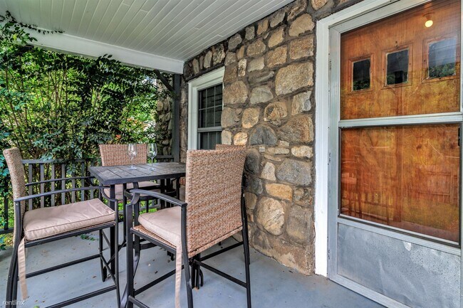 Foto del edificio - 3 br, 2 bath House - 122 Fountain Way
