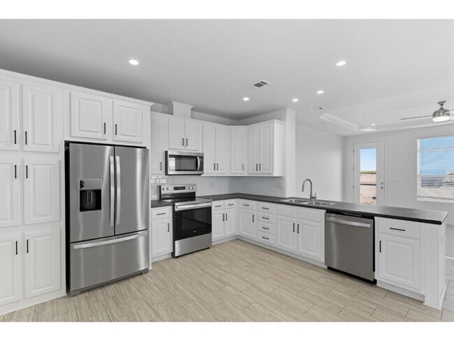 Foto del edificio - 3301 S Goldfield Rd