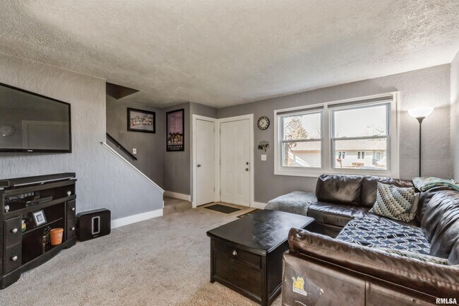 Foto del edificio - 2131 Judson Ct
