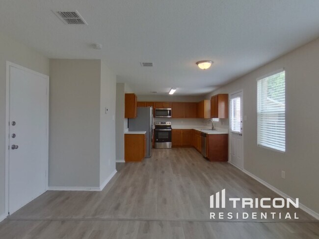 Foto del edificio - 5009 River Rock Blvd