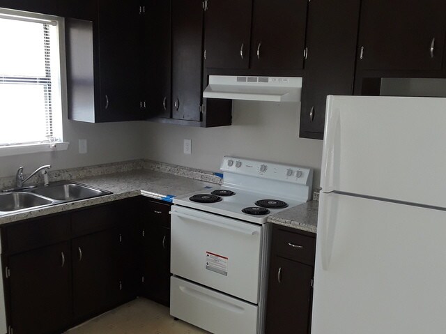 Building Photo - FB Highland Park, LLC