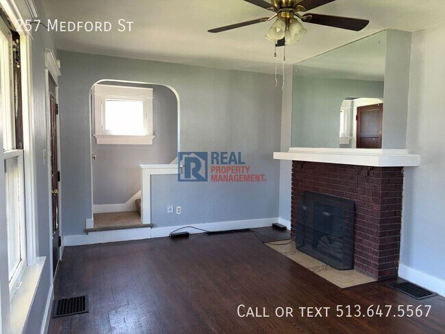 Building Photo - 257 Medford St