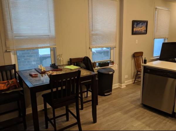 Foto del edificio - 520 N May St