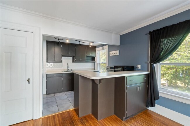 Foto del edificio - 214 Culver Rd