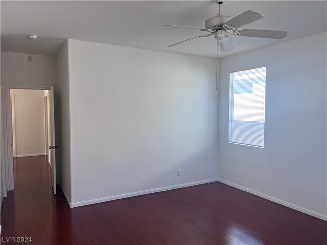 Building Photo - 3316 Mountain Bluebird St