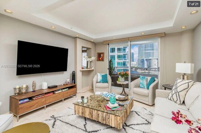 Foto del edificio - 888 Brickell Key Dr