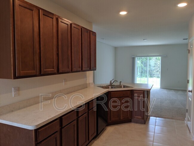 Building Photo - 3369 Wellborn Dr