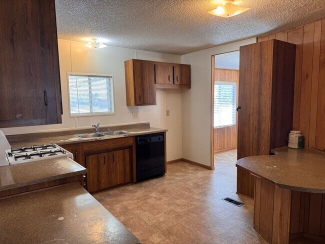 Foto del edificio - 715 Massachusetts Ave