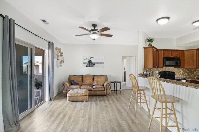 Building Photo - 1550 Little Bear Grove