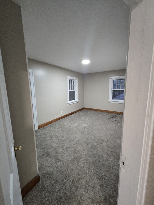 Building Photo - 3739 Westland Ave