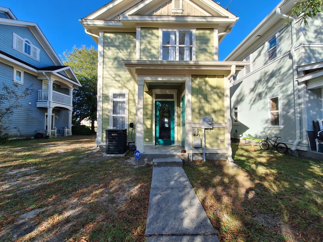 Primary Photo - 933 S 8th St