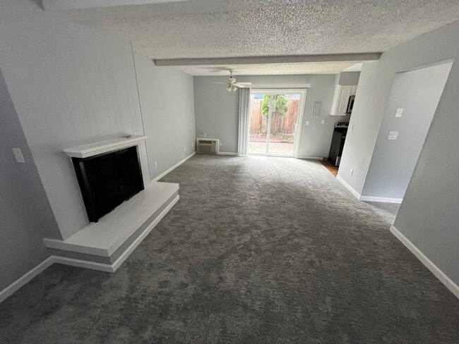 Living Room - Capitol Gardens