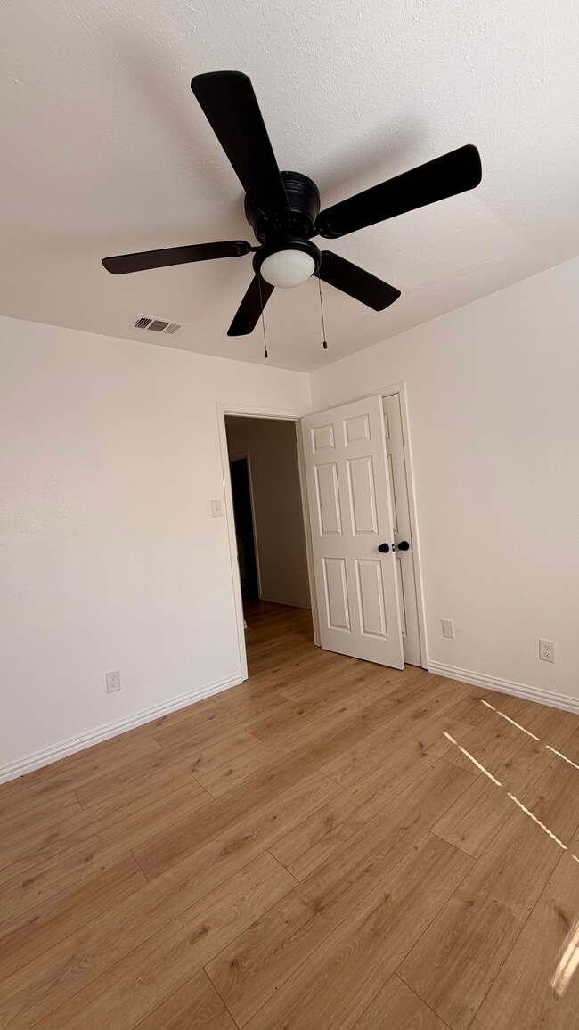 Building Photo - 3416 Sunnydale Ln