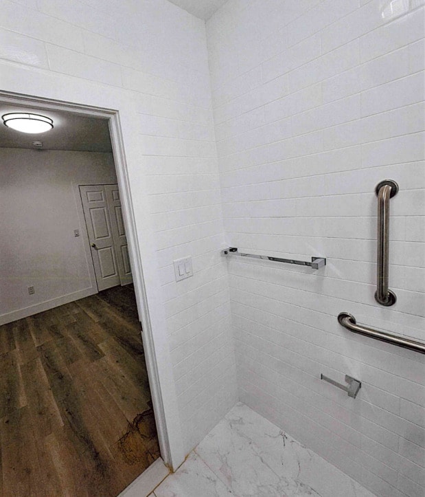 Bathrorom - 581 W 161st St