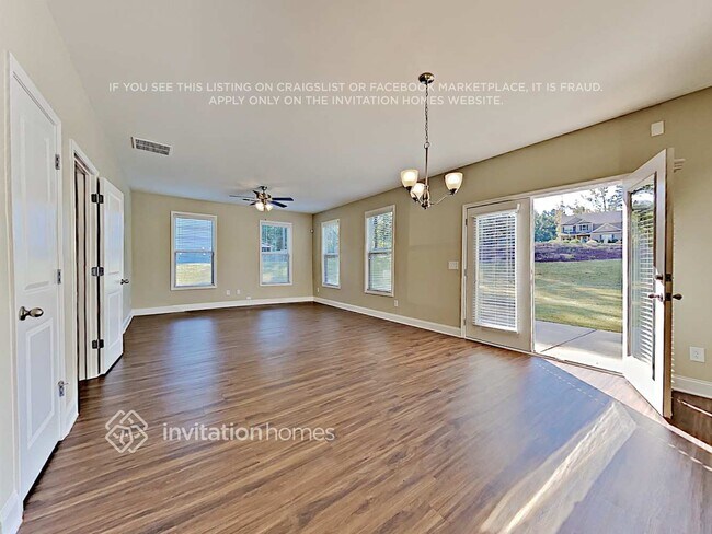 Building Photo - 76 White Trillium Dr