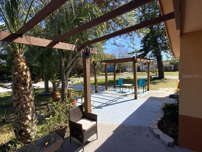Foto del edificio - 5172 68th Ln N