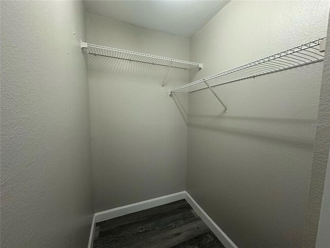 Foto del edificio - 4736 Walden Cir