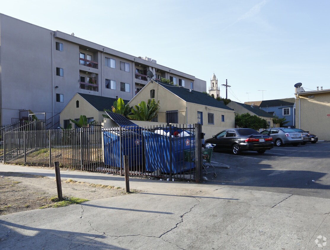 3062 Leeward Ave, Los Angeles, CA 90005 Apartments in Los Angeles, CA