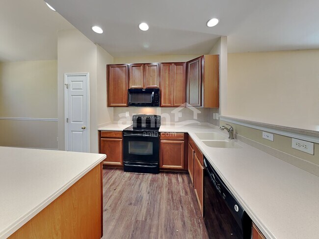 Building Photo - 11225 Amherst Glen Dr