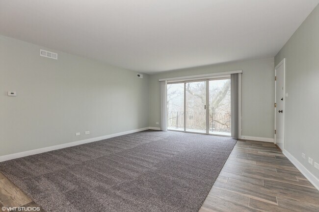 Building Photo - 8608 W 95th St