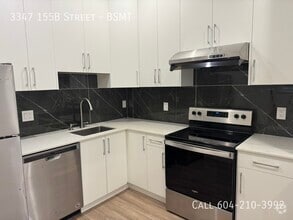 Building Photo - 3347-155B 155b St