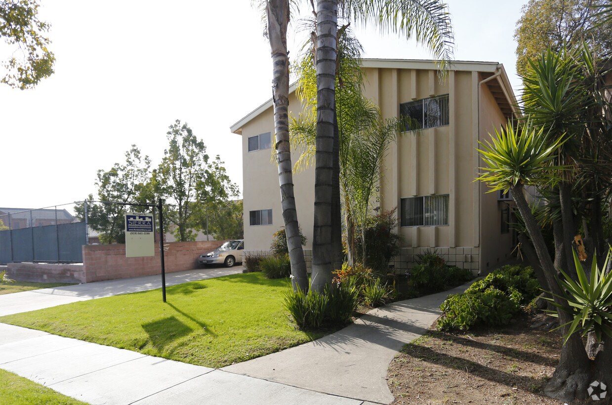 Foto del edificio - 327 N Isabel St