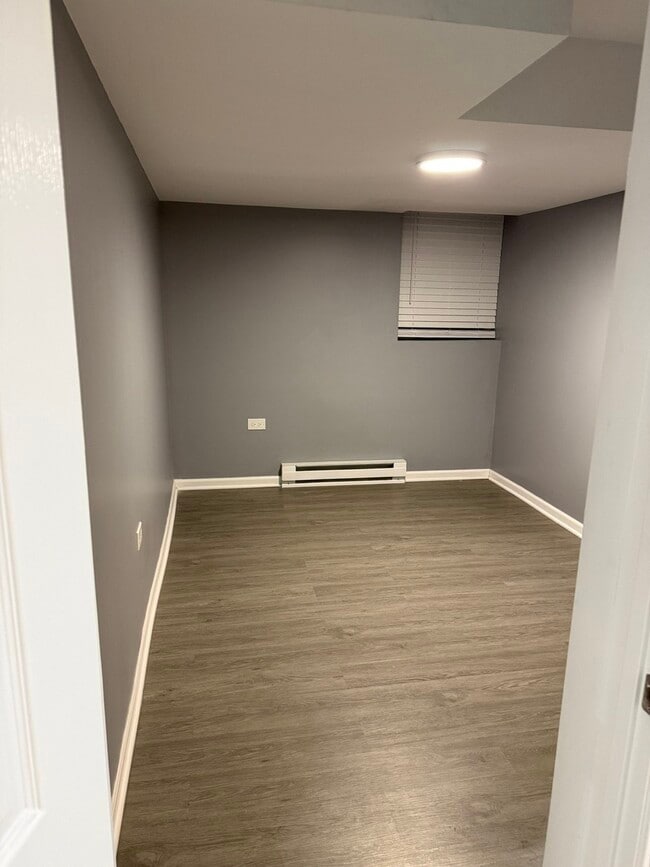 Building Photo - 323 22nd Ave