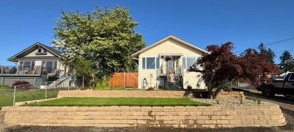 Building Photo - 339 Farragut Ave N