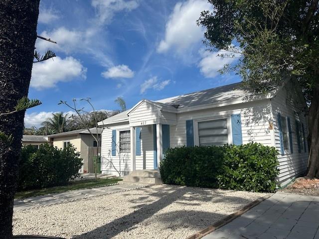 Foto principal - 417 SE 22nd St