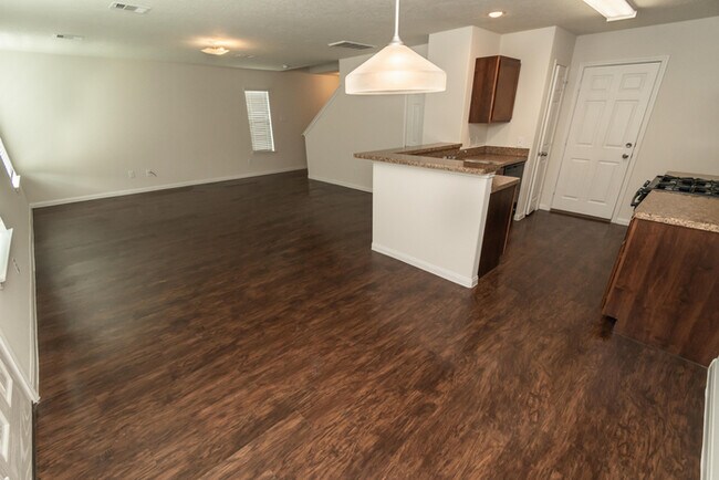 Building Photo - 21155 Grandin Wood Ct
