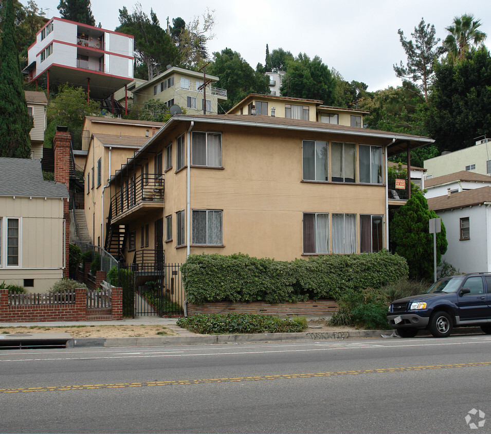 Foto del edificio - 1800 Silver Lake Blvd