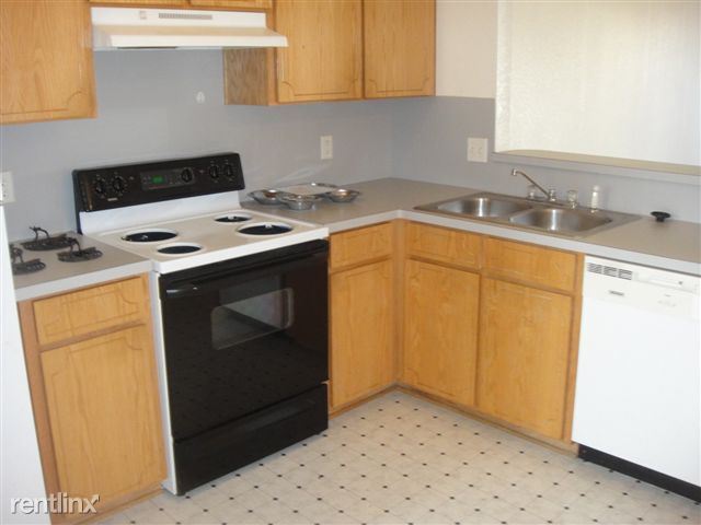 Foto del edificio - 2 br, 1.5 bath Townhome - 4304 Deek Dr A