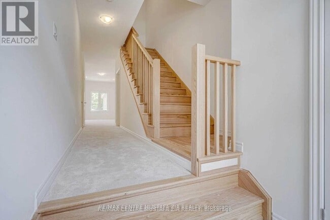 Building Photo - 515 Garner Rd W