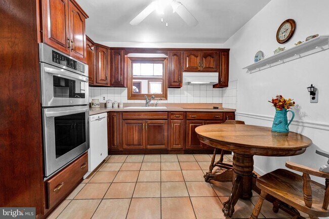 Foto del edificio - 2939 W Germantown Pike