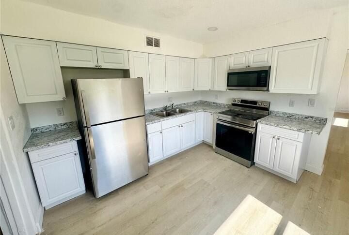 Foto del edificio - 23476 Harper Ave