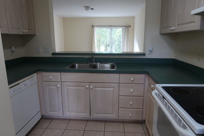 Building Photo - 13813  Yarmouth Drive 13815
