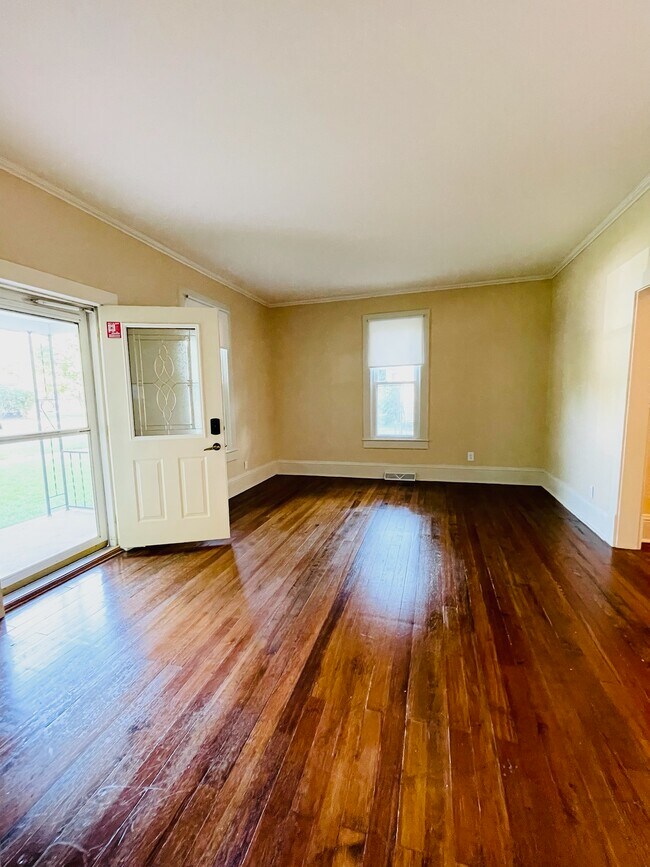 Foto del edificio - 1415 N D St