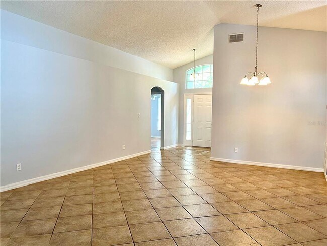 Building Photo - 80 Pine Forest Pl