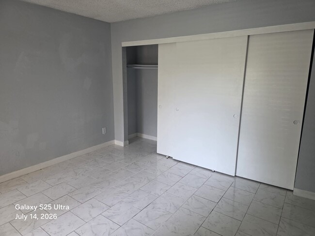 Building Photo - 6560 College Grove Dr