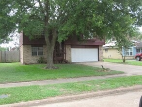 Building Photo - 18707 Bridoon Dr