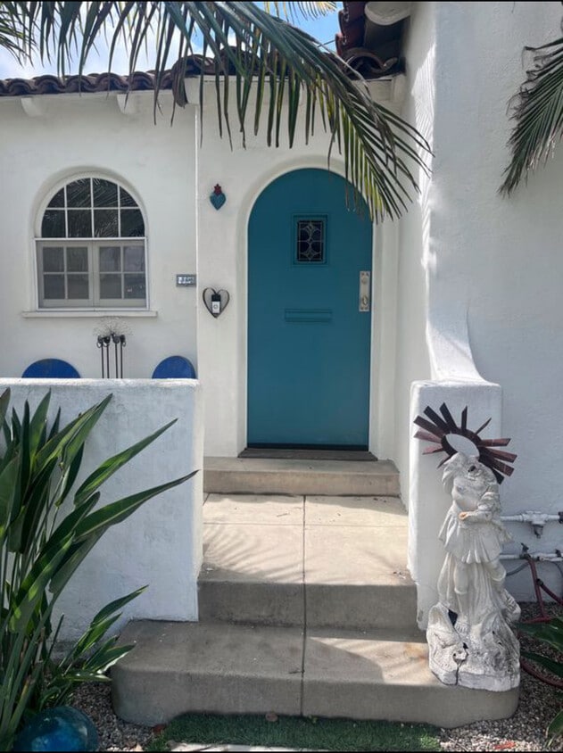 Foto principal - 8650 Olin St