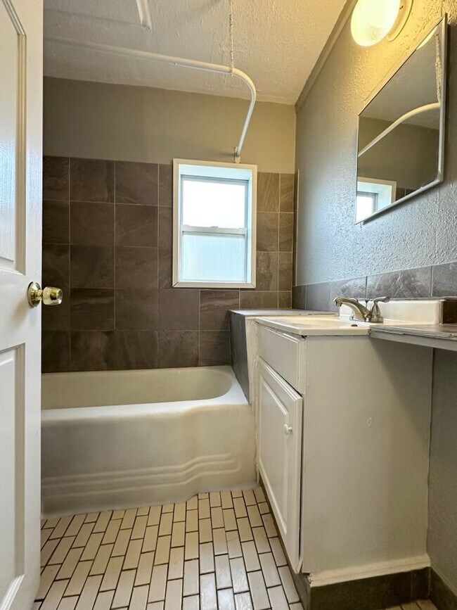 Foto del edificio - 1115 N 33rd Ave