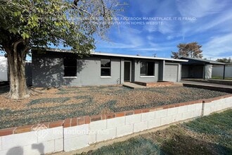 Building Photo - 2128 W Hartford Ave