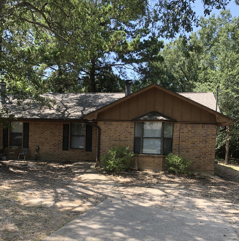 Shoshone duplex House Rental in Tyler, TX